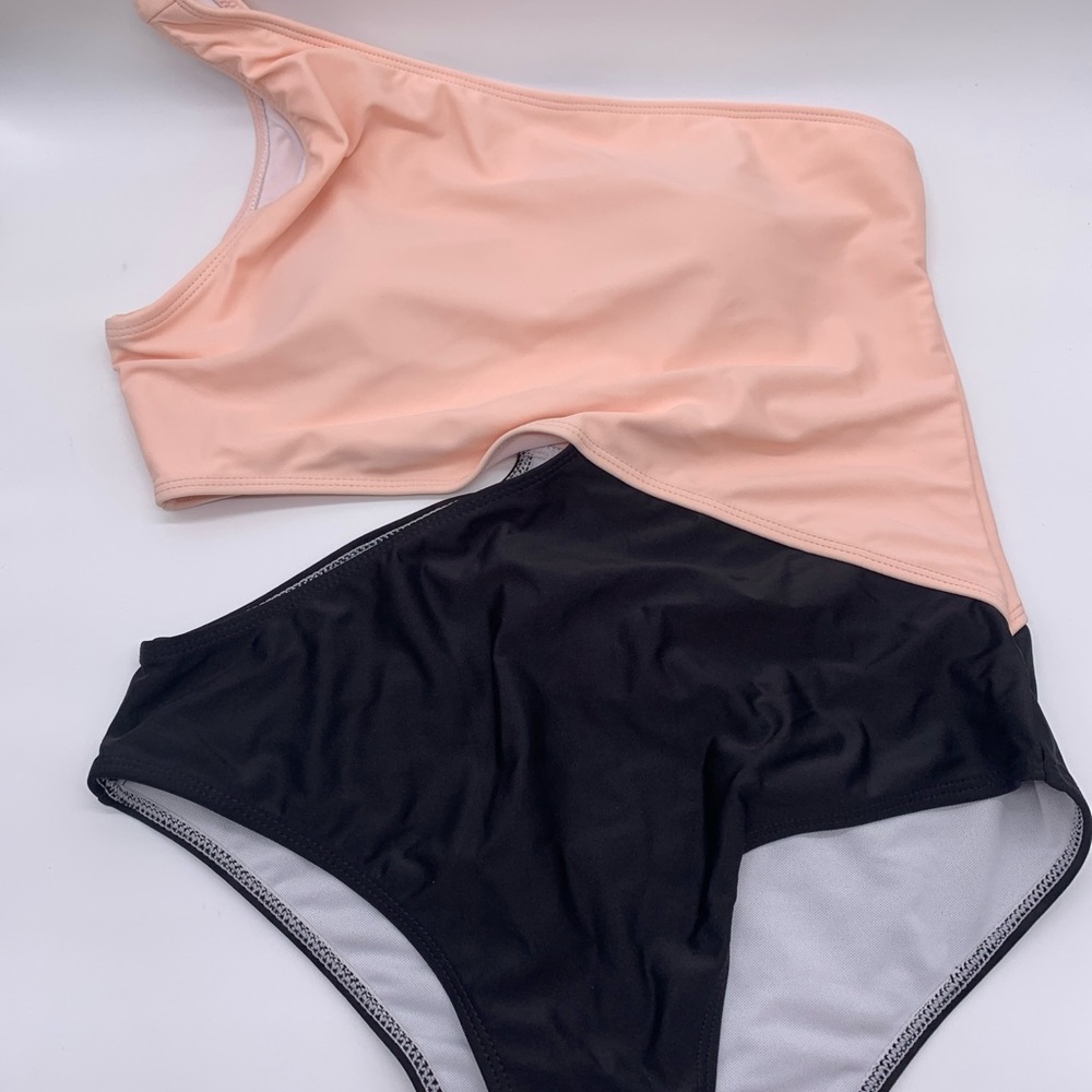 Inadays Woman’s One Piece One Shoulder Side Cutout Swim Suit, L, Peach Black